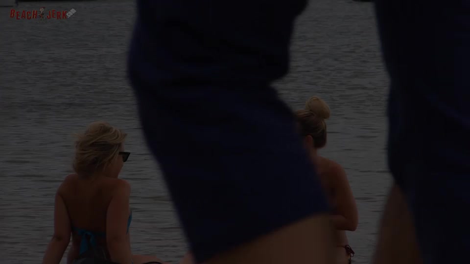 The Perfect Beach Body - BeachJerk