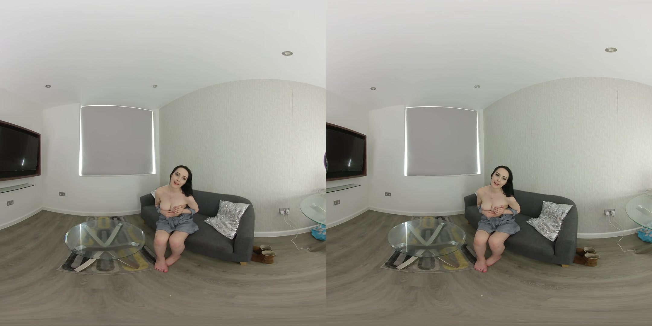 Max Power - EllieLouiseVR