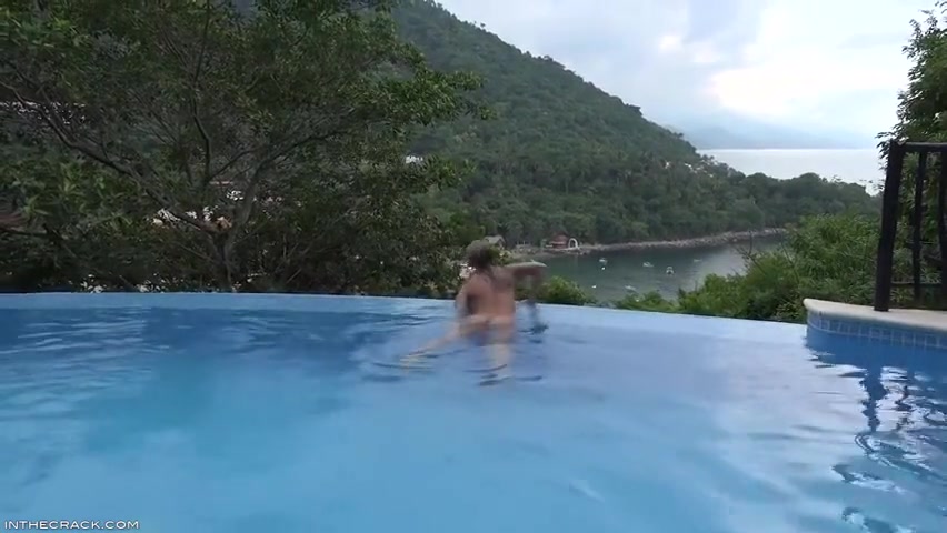 1346 - Water Nice Butt - Candice Dare