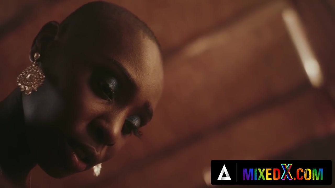 Christina Shine In Kinky Interracial Pleasure With Sexy Ebony Zaawaadi And Hot Milf