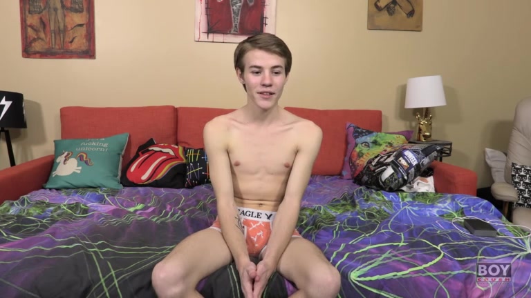 Smooth Sexy New Boy James - James Stirling - BoyCrush