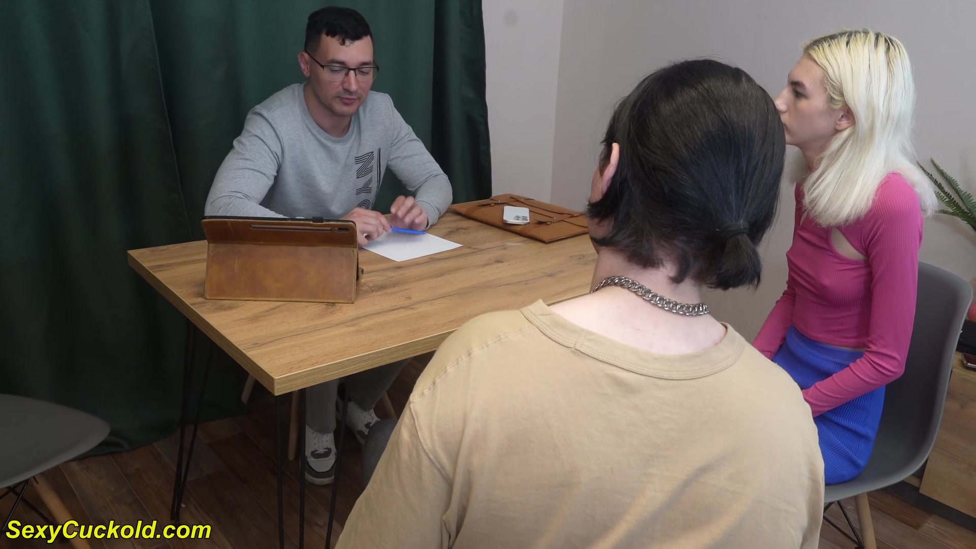 Cuckold Surprice Becomes Her First Dp Experience