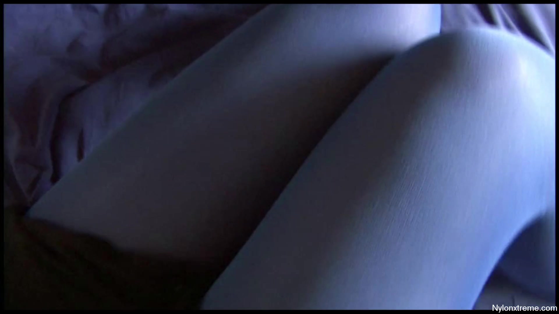 18 Blue Nylon Pantyhose Fuck And Cum - Sex Movies Featuring Sexy Tights