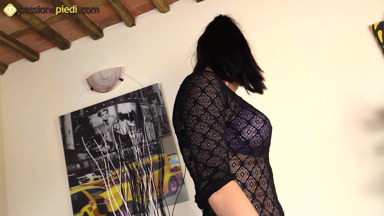 Savor the sight of sexy Bianca giving you a foot tease