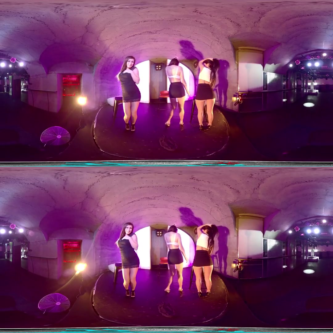 Kinga & Nicole & Sofia Striponstage - ReeVR
