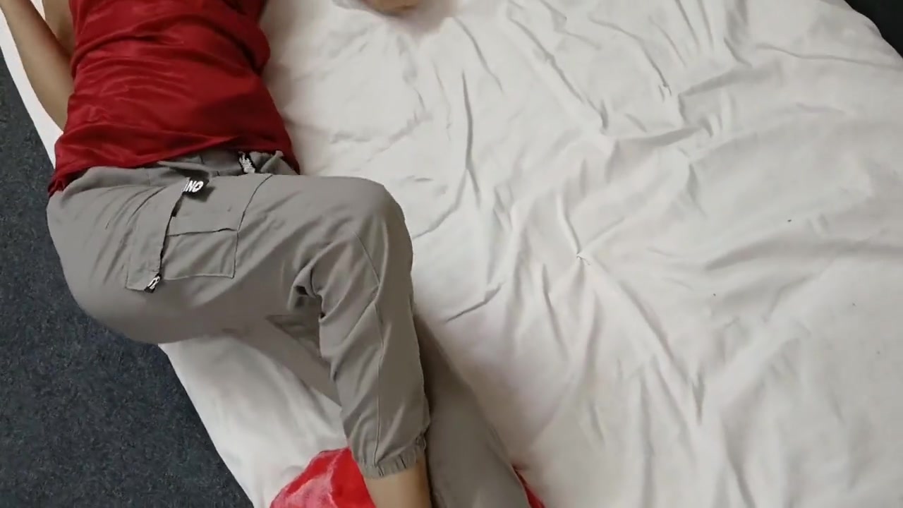 Skinny College Girl Fucked By Big Cock Techer In College Room With Clear Hindi Audio Video