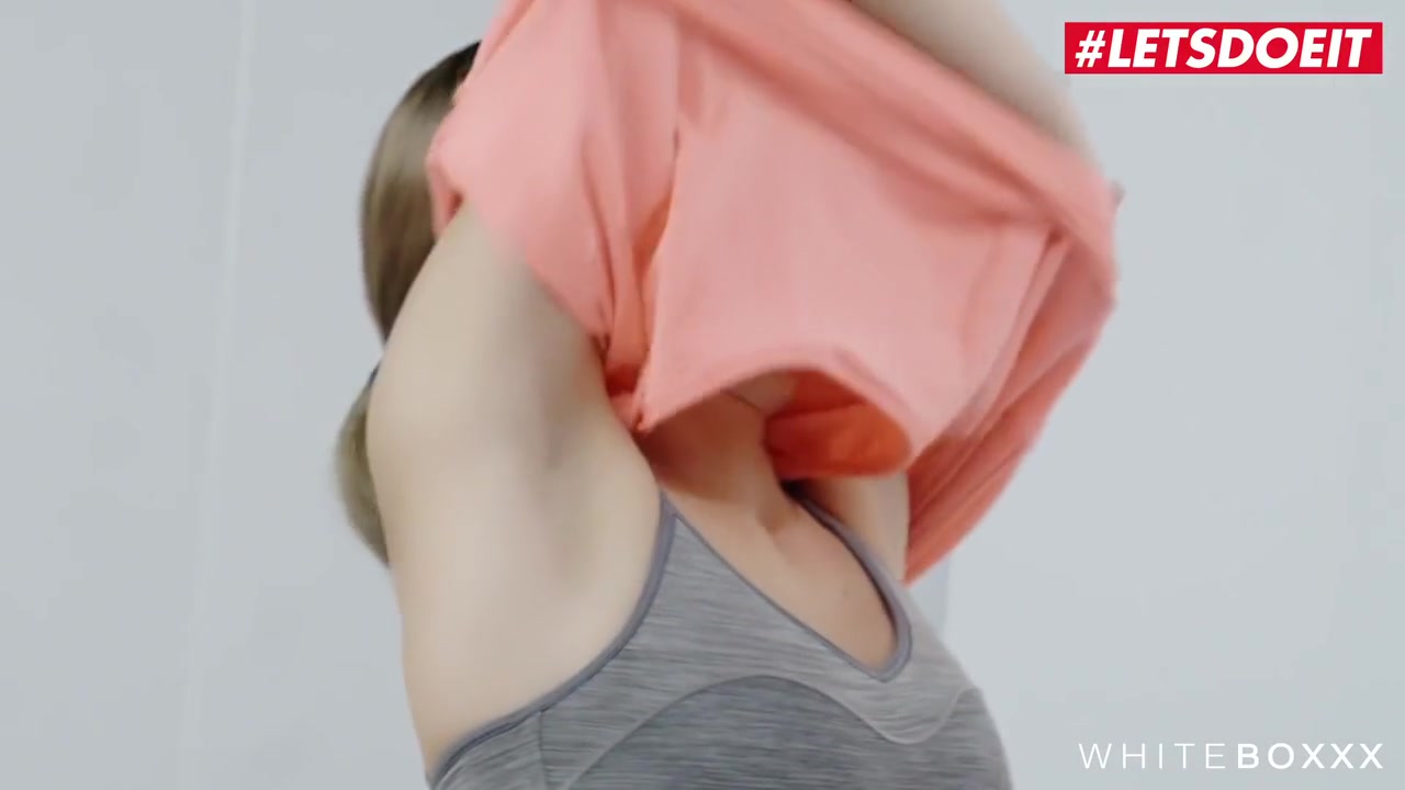Free Premium Video Cute Babe Wont Forget This Exquisite Yoga Session Full Scene With Oxana Chic