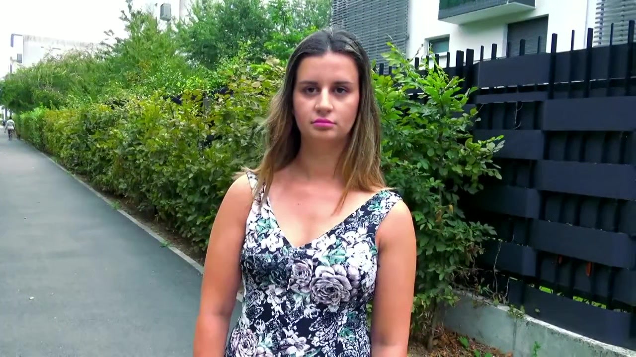 Georgia, 28 years old, the pleasure of giving and receiving! - Jacquie et Michel TV