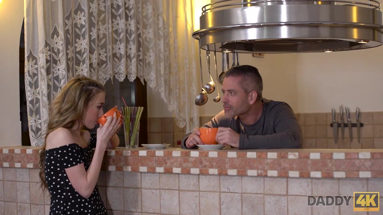 DADDY4K. Excellent old and young experience makes partners happy