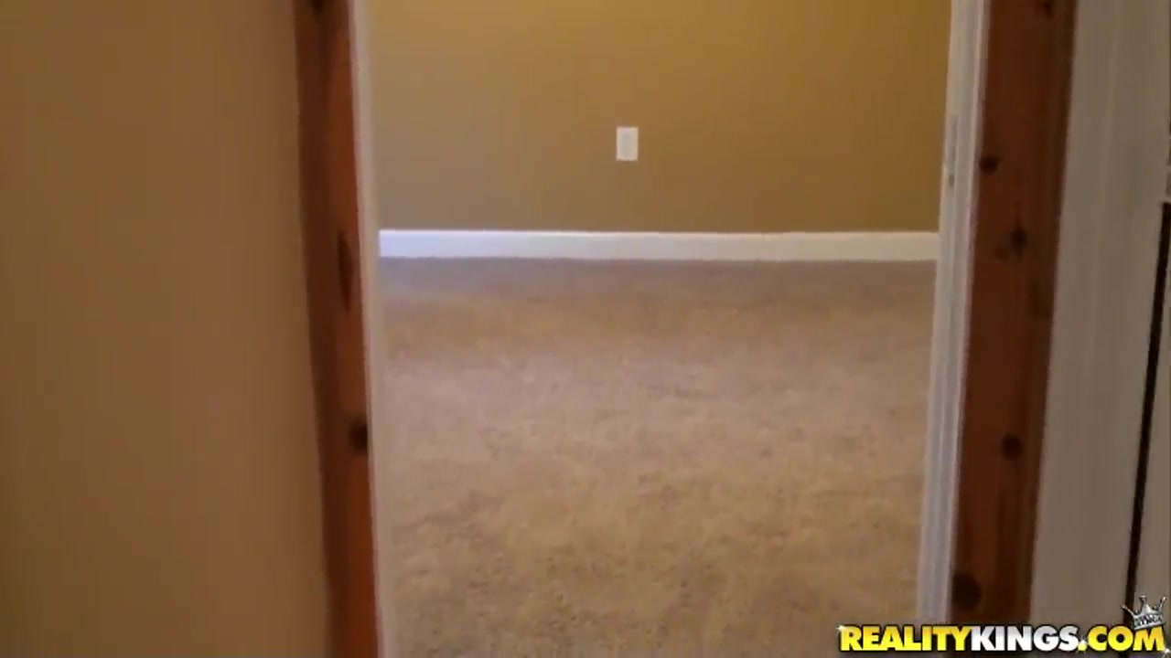 Latina milf with big natural boobs and huge ass loves to frolic with guys