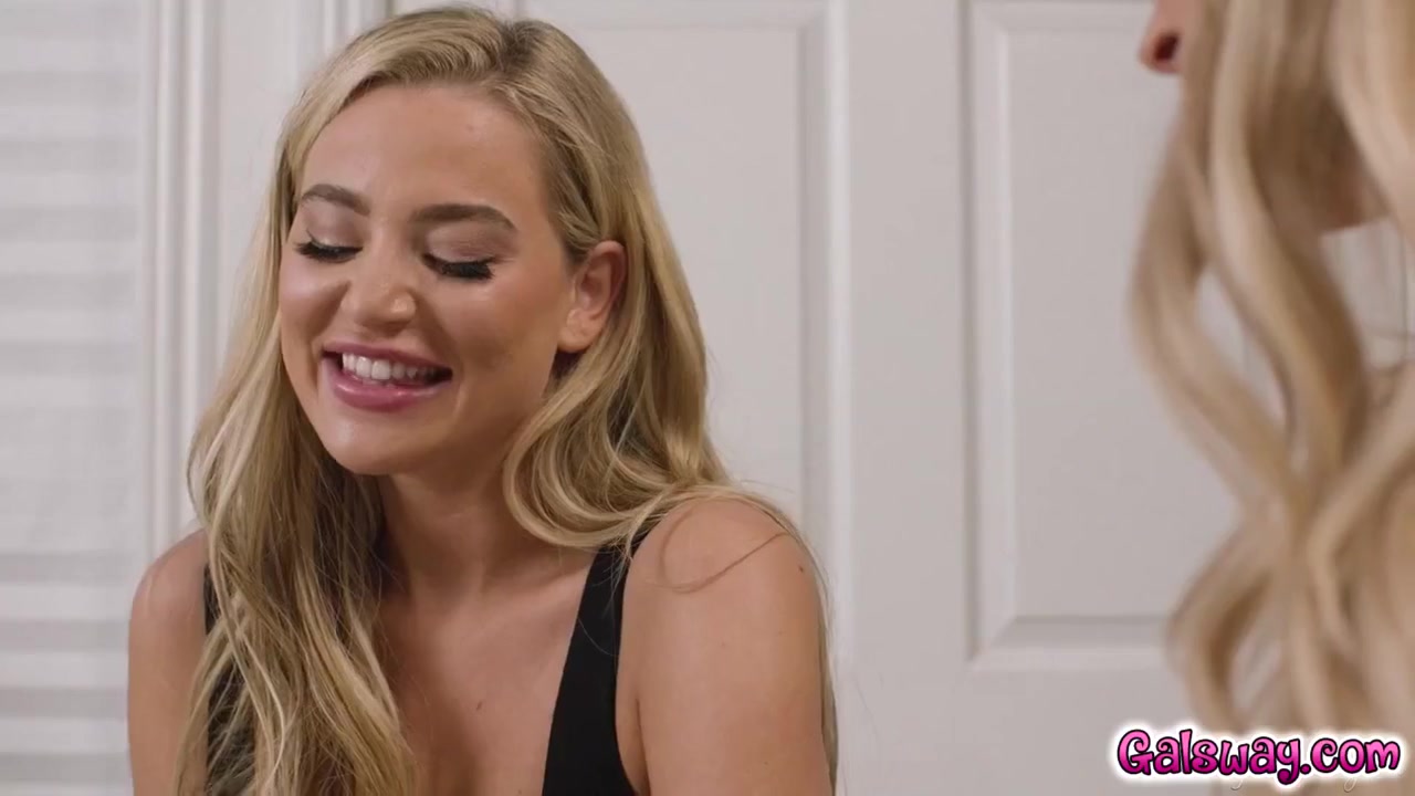 Horny Lesbian Sex - Große Titten, Blake Blossom And Emma Hix