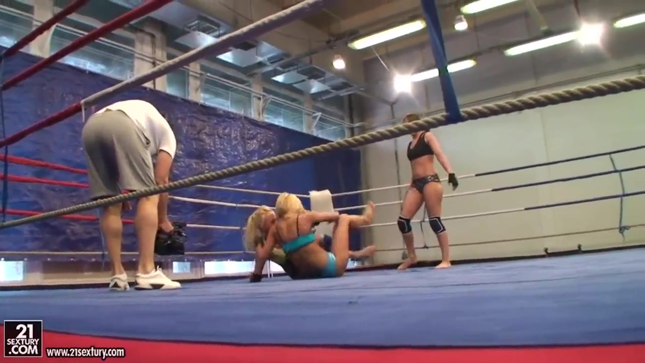 Andy Brown, Carla Cox and Nikky Thorne fighting with no rules