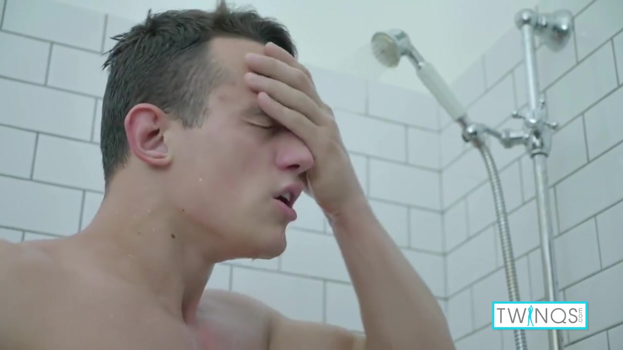 Muscular Hottie Luke Strokes His Well Toned Body And Throbbing Hard Cock!