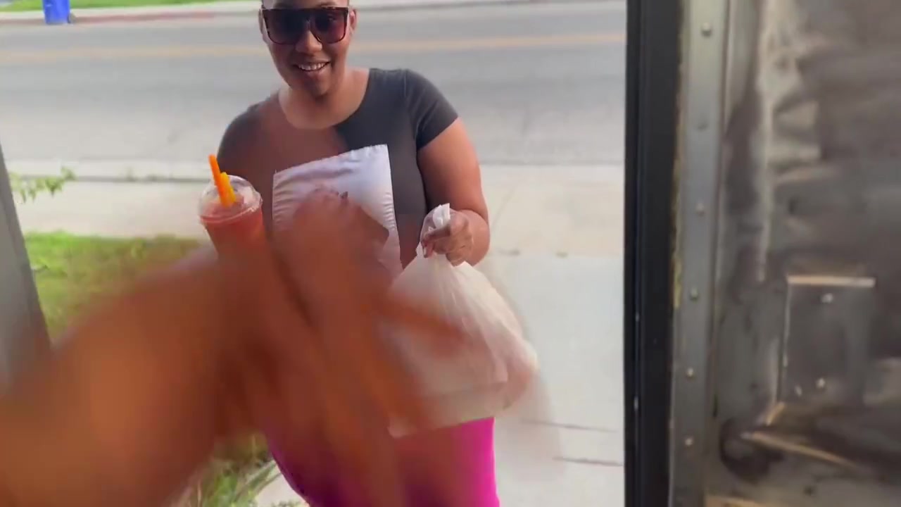 My Uber Eats Driver Recognized Me She Asked If She Could Be In One Of My Videos 9 Min