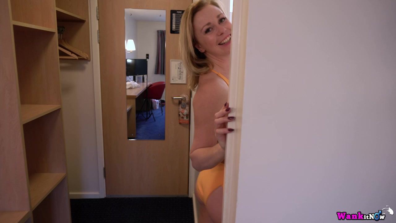 Lucy Lauren - Watch Me Shower - Sexy Videos - WankitNow