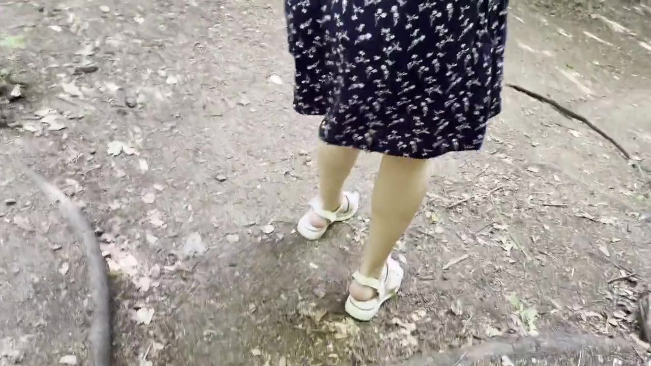 Met A Stranger In The Woods And She Doesnt Mind Having Sex