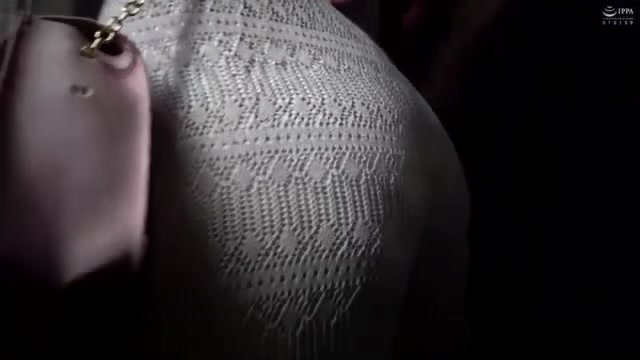 03877,I feel it in my sensitive pussy