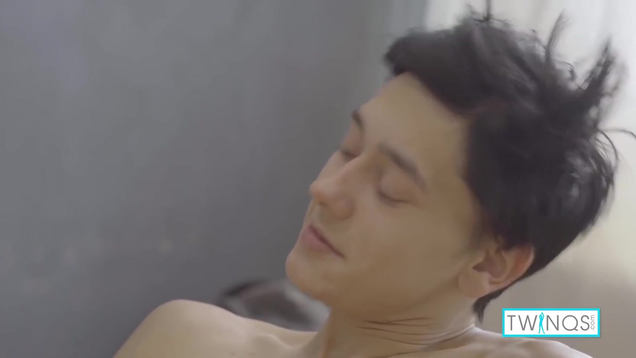 Lovely Lucas A Milks Skinny Twink Logan Ss Throbbing Cock!