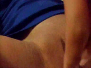 This shaved nice Latina pussy won't leave anyone indifferen?