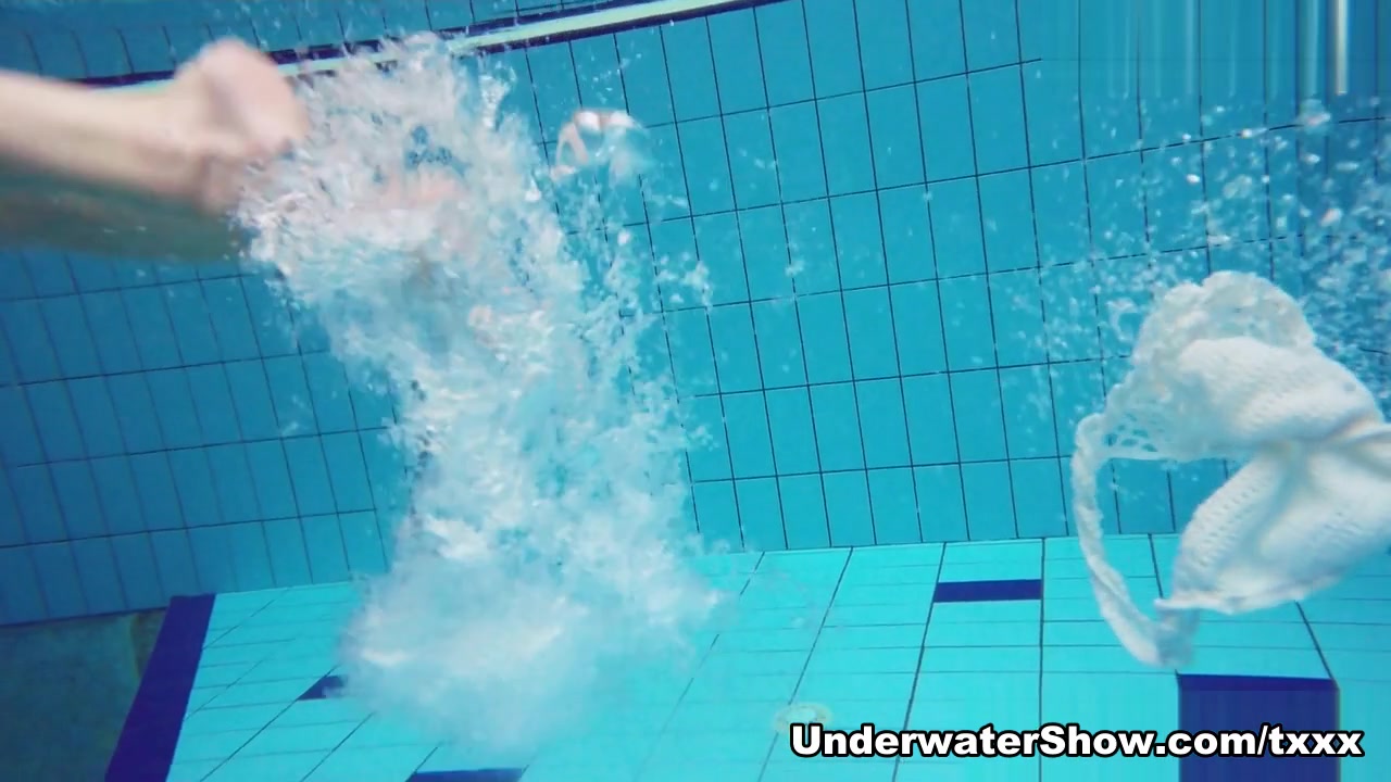 Zelenkina Video - UnderwaterShow