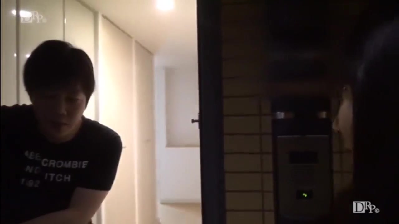 Yui Misaki In Delivery Of A Porn Actress To Your Home 9