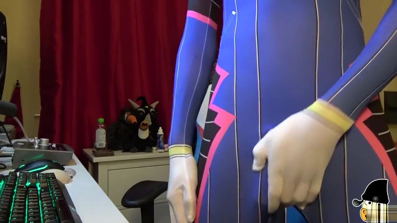 Overwatch Cosplay D.Va Exposes Her Big Cock And Squirts Cum Out Of Her Ass
