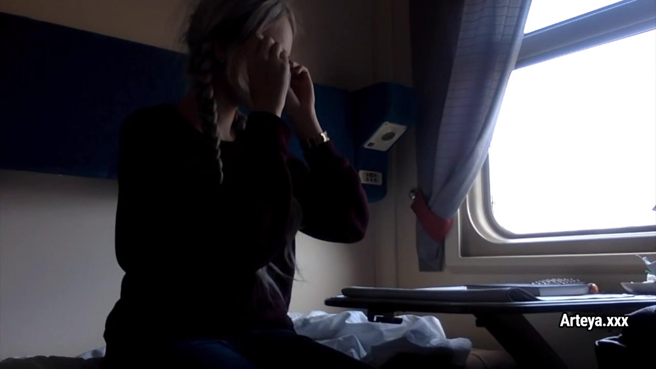 Arteya - How To Entertain Yourself On The Train