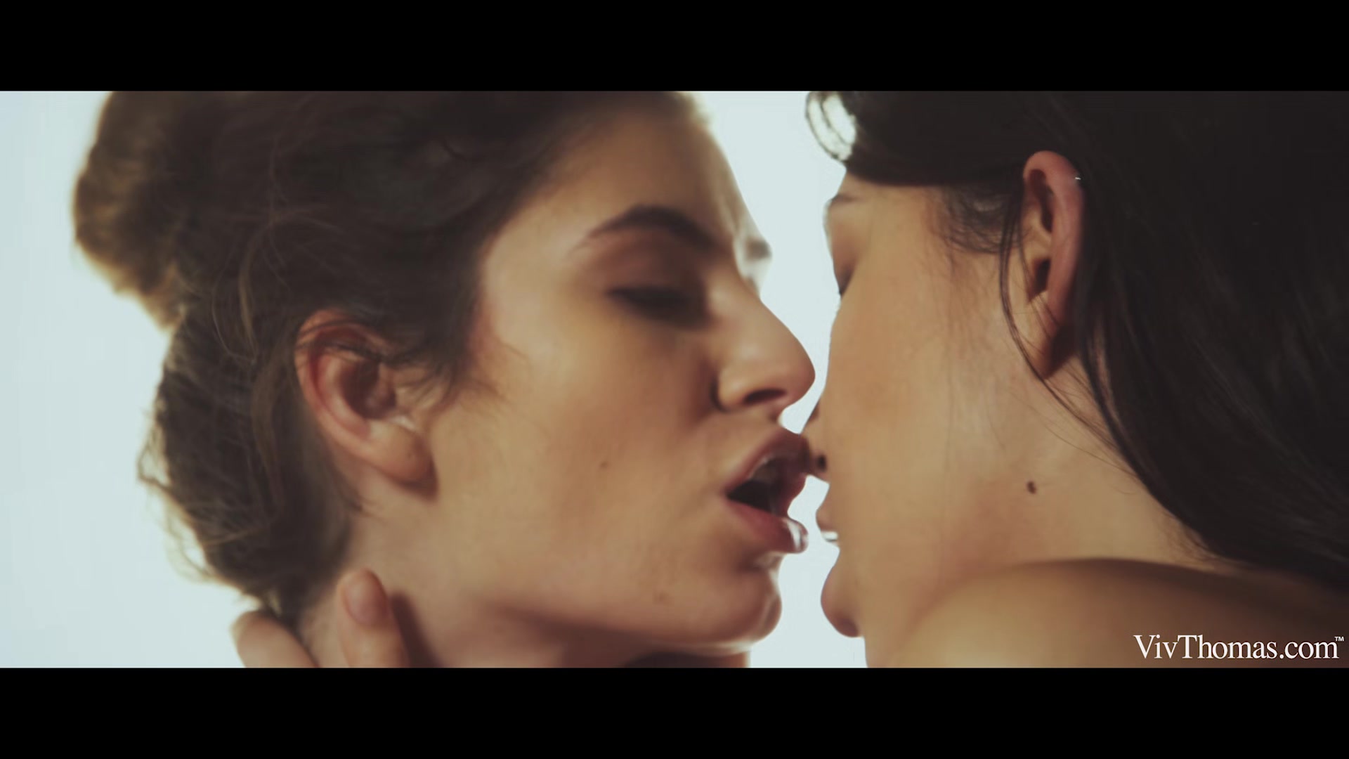 Sex Message V 4 - Anya Krey & Candice Demellza - VivThomas