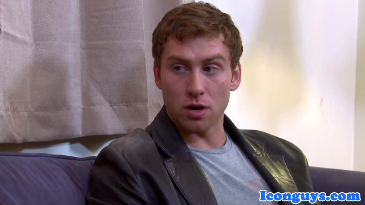 Ginger hunk assfucking and kissing his lover