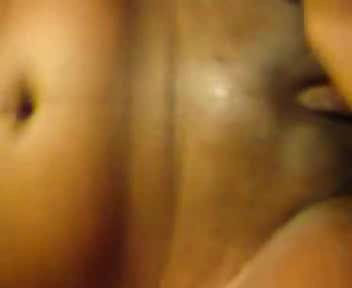 Pretty short-haired Ebony taped her cunt with fingers inside