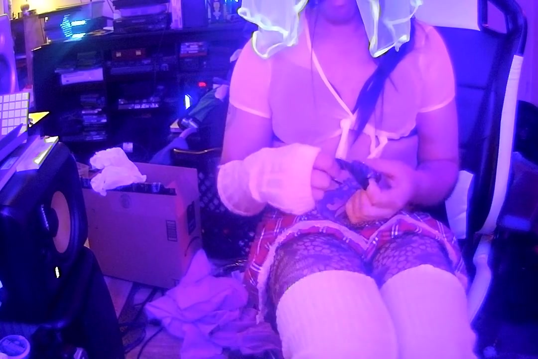 Cd Slut Gets Fucked By Double Dildo