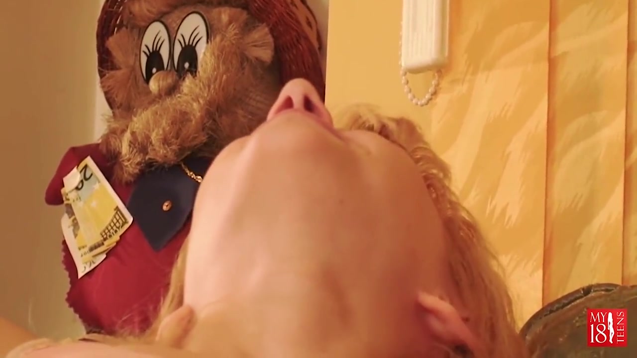 Babe Sloppy Blowjob And Cumshot On Face! Closeup! 10 Min