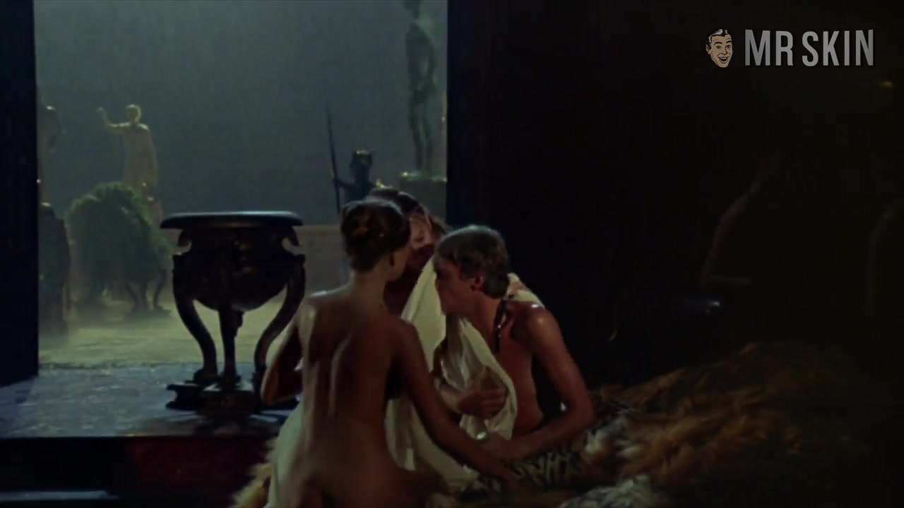 Best Of: Helen Mirren - Mr.Skin