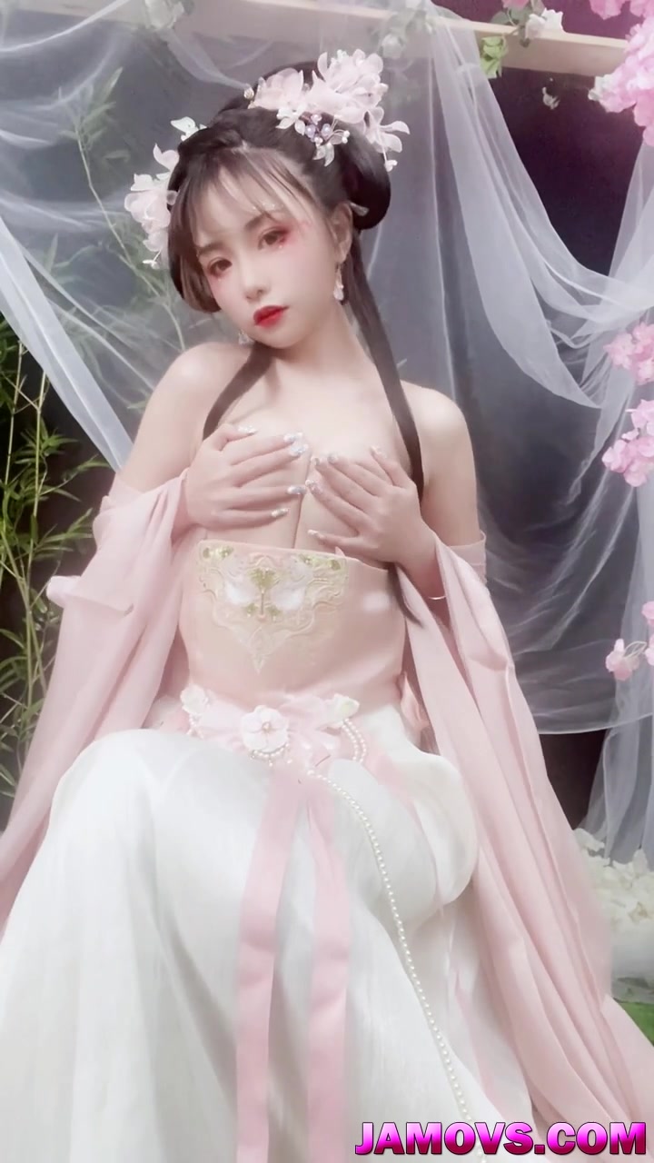 Chinese Babe Posing