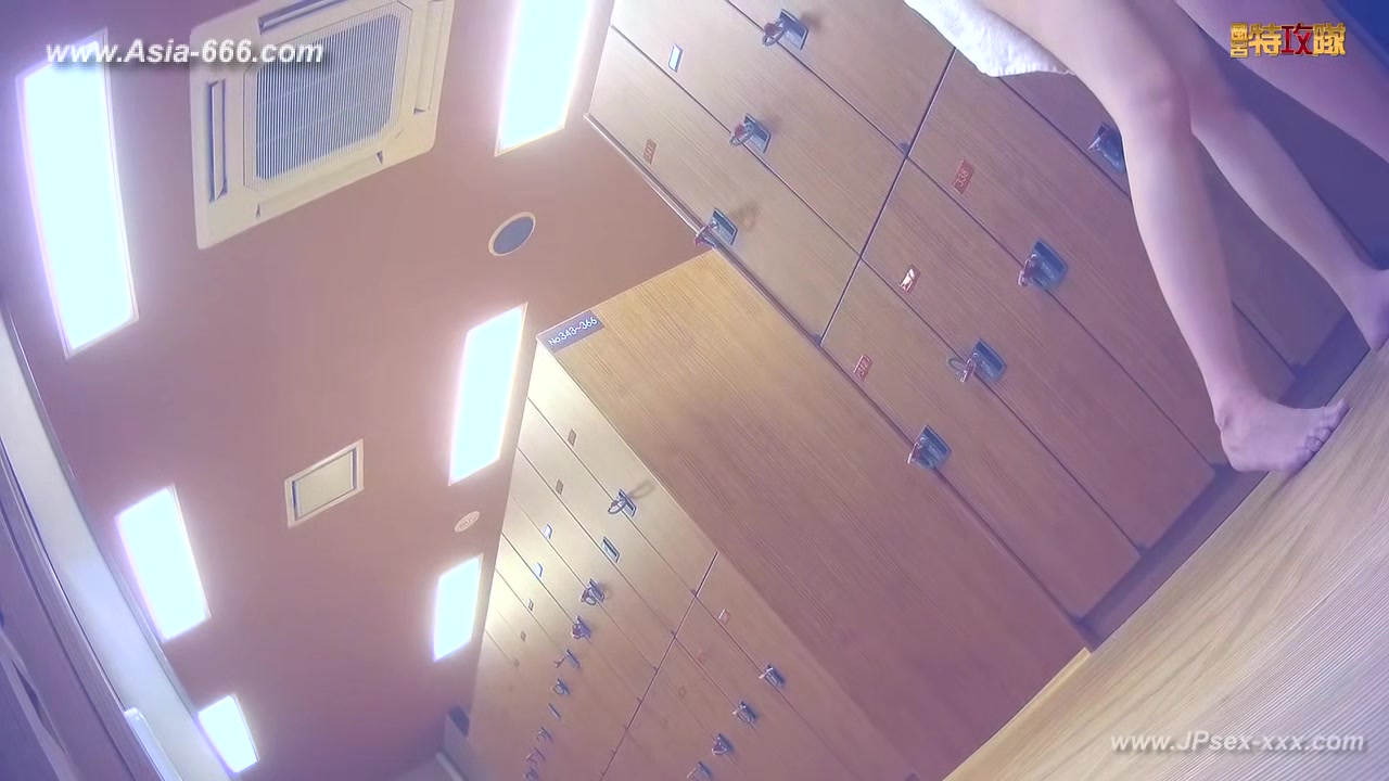 japanese public bathroom changeroom.97
