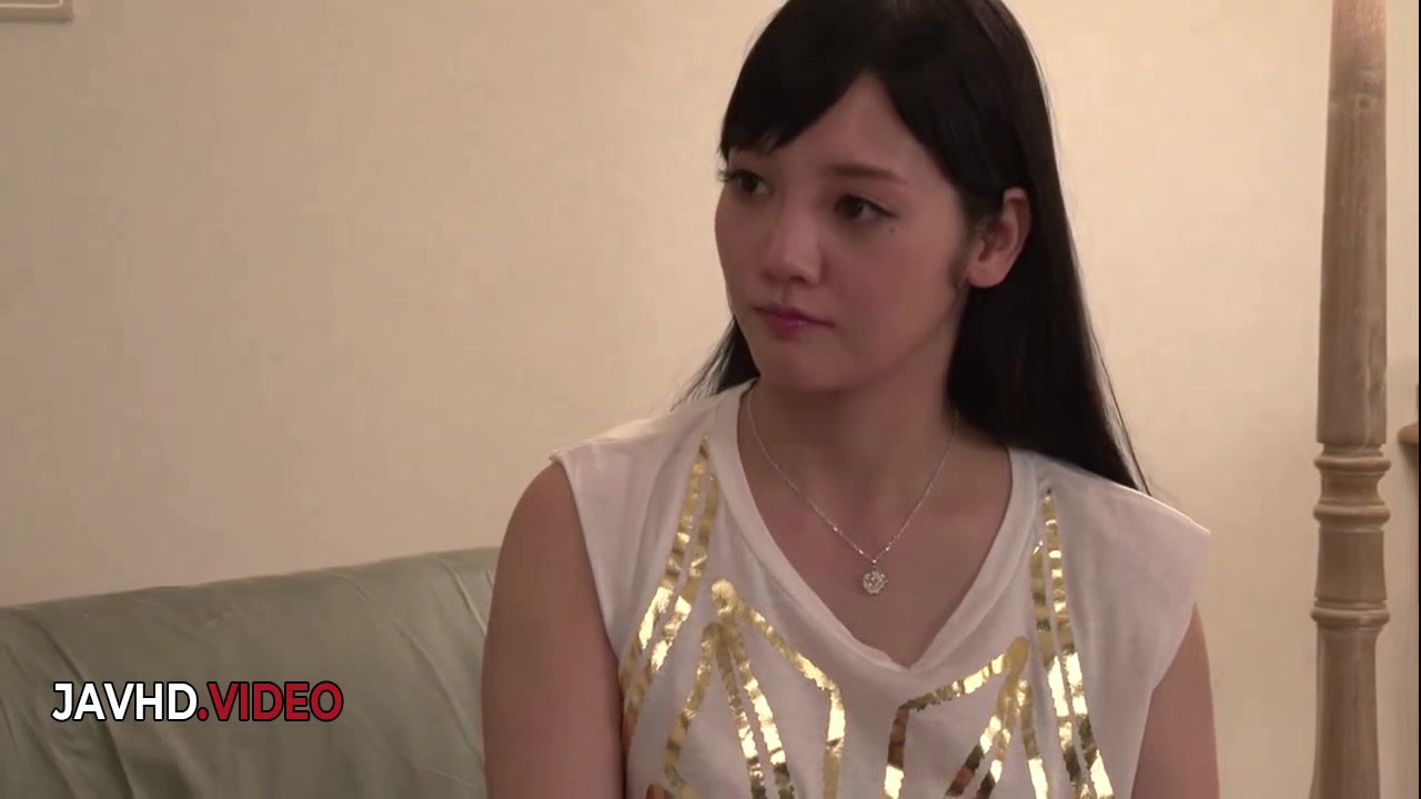 Rei Mizuna's Irresistible Blow Jobs: A Japanese Teen Porn Sensation