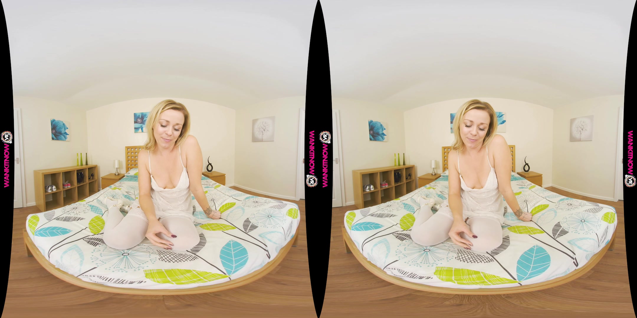 Watch Me Fuck Myself featuring Lucy Lauren - WankitNowVR
