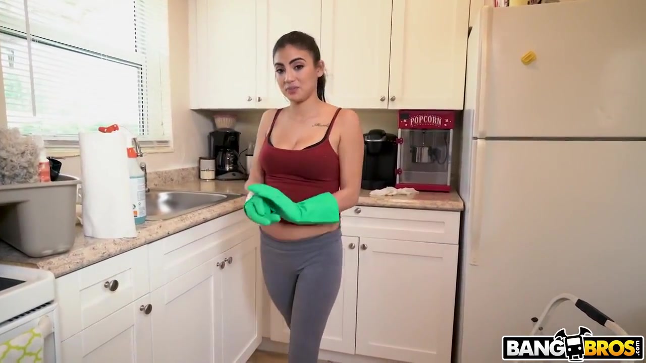 Gunner Dirty Maid Sucks My Cock Clean - Michelle Martinez