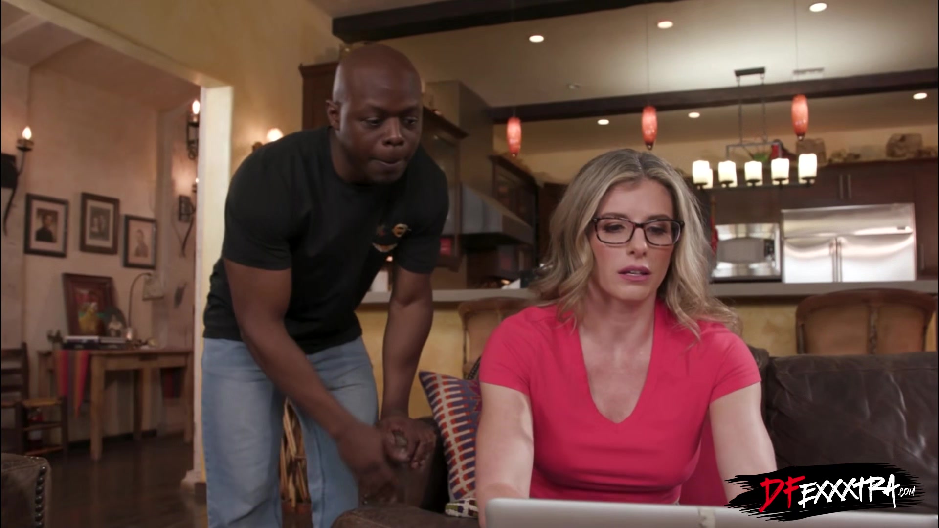 Damn, look at her. Let's all fuck that MILF