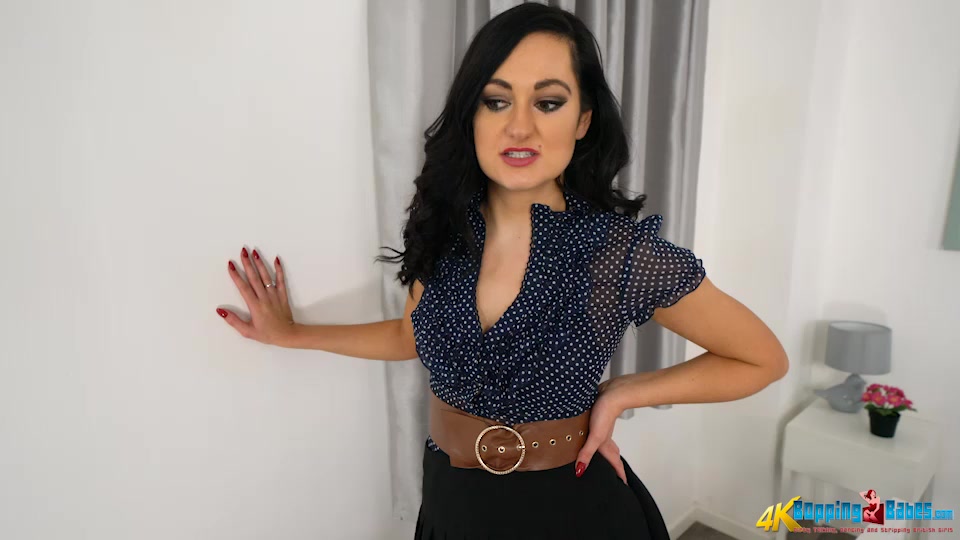 Bonnie - Dick Or Money? - BoppingBabes