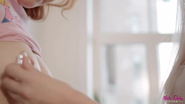 Drink Me In - S3:E4 - Nubilefilms