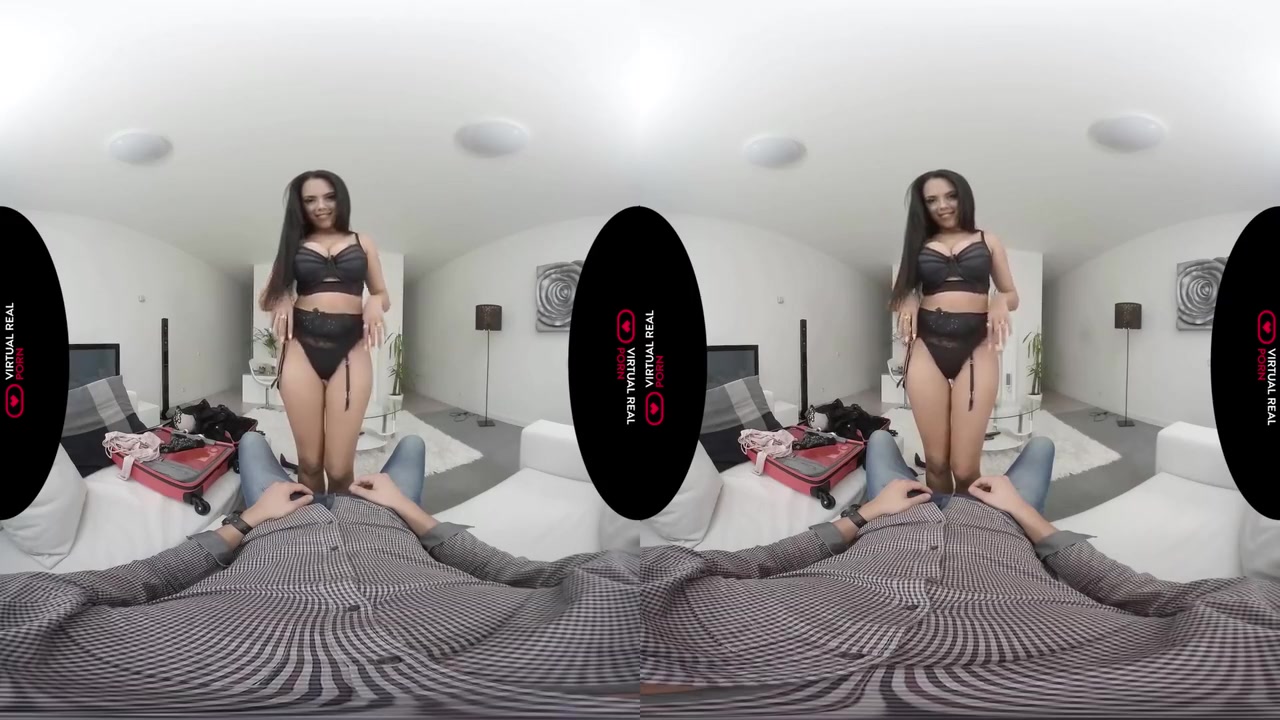 A Girl From Barcelona With Virtual Reality