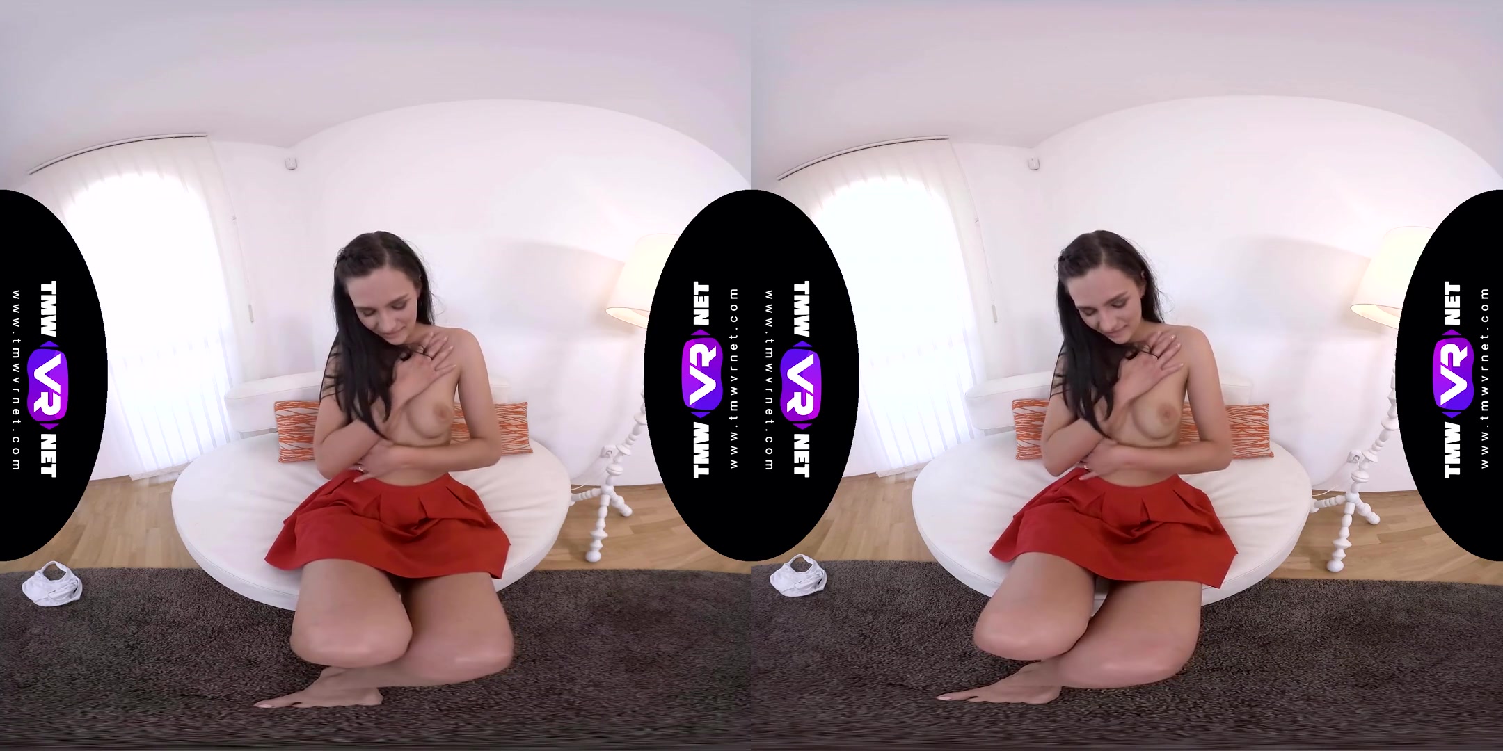 Lee Anne in Self-fuck of a Gorgeous Brunette - TmwVRNet
