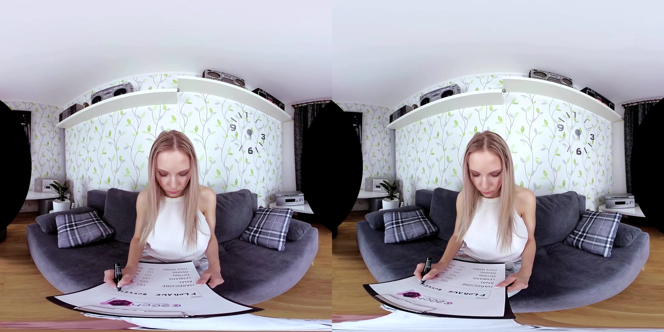 Florane Russell in Come in Mouth of VR First-Timer - CzechVRCasting