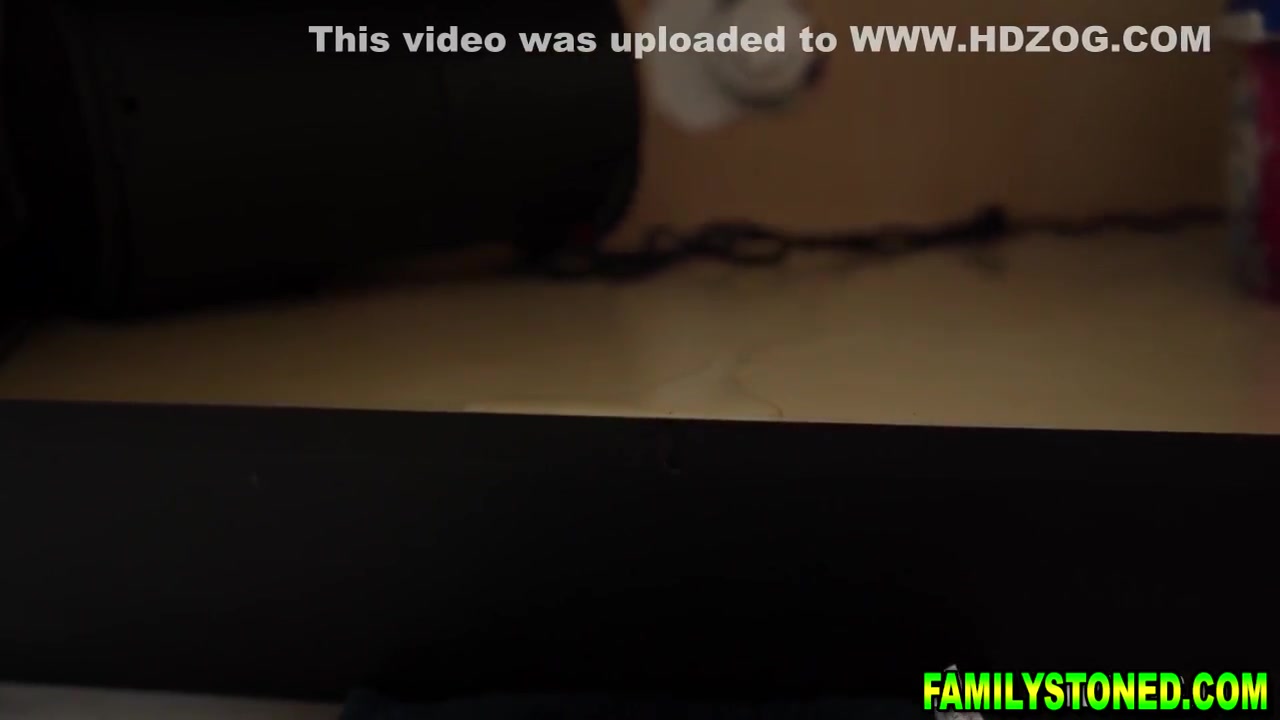 Step Cousin Having Fun With Sesxy With Bess Breast