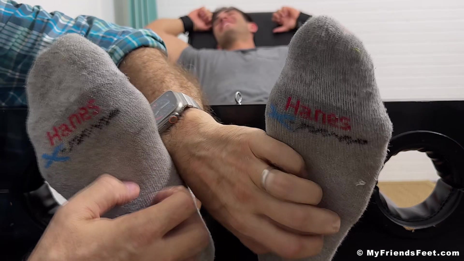 Vinni Tickled - Vinni