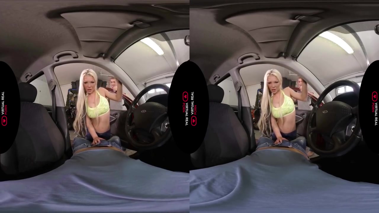 Virtual Reality In Fix My Car