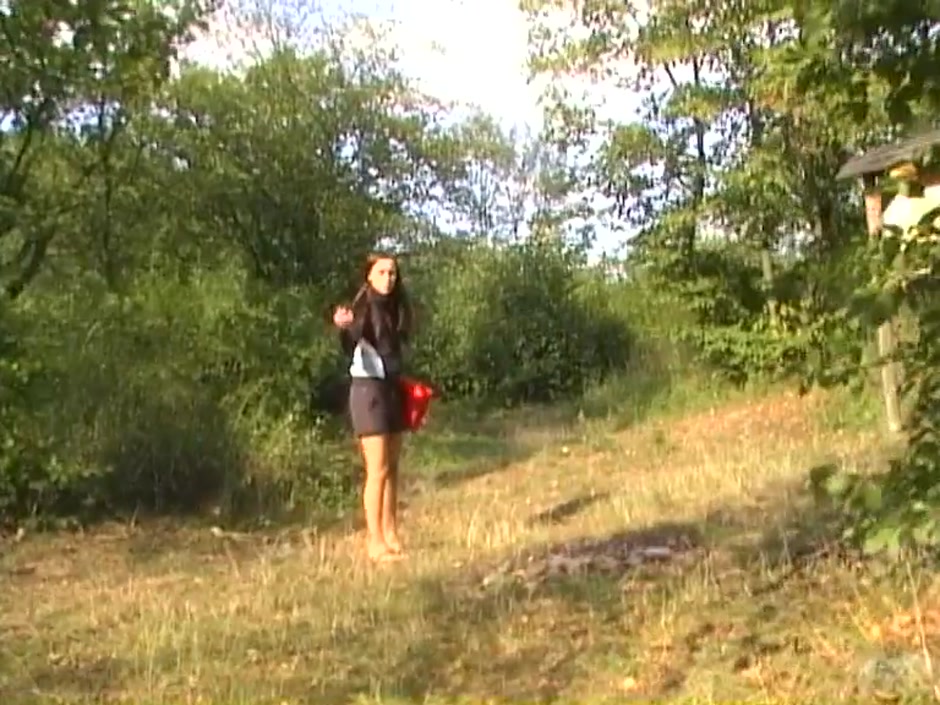Victoria Sweet in outdoor video with an amateur hot slut shagging