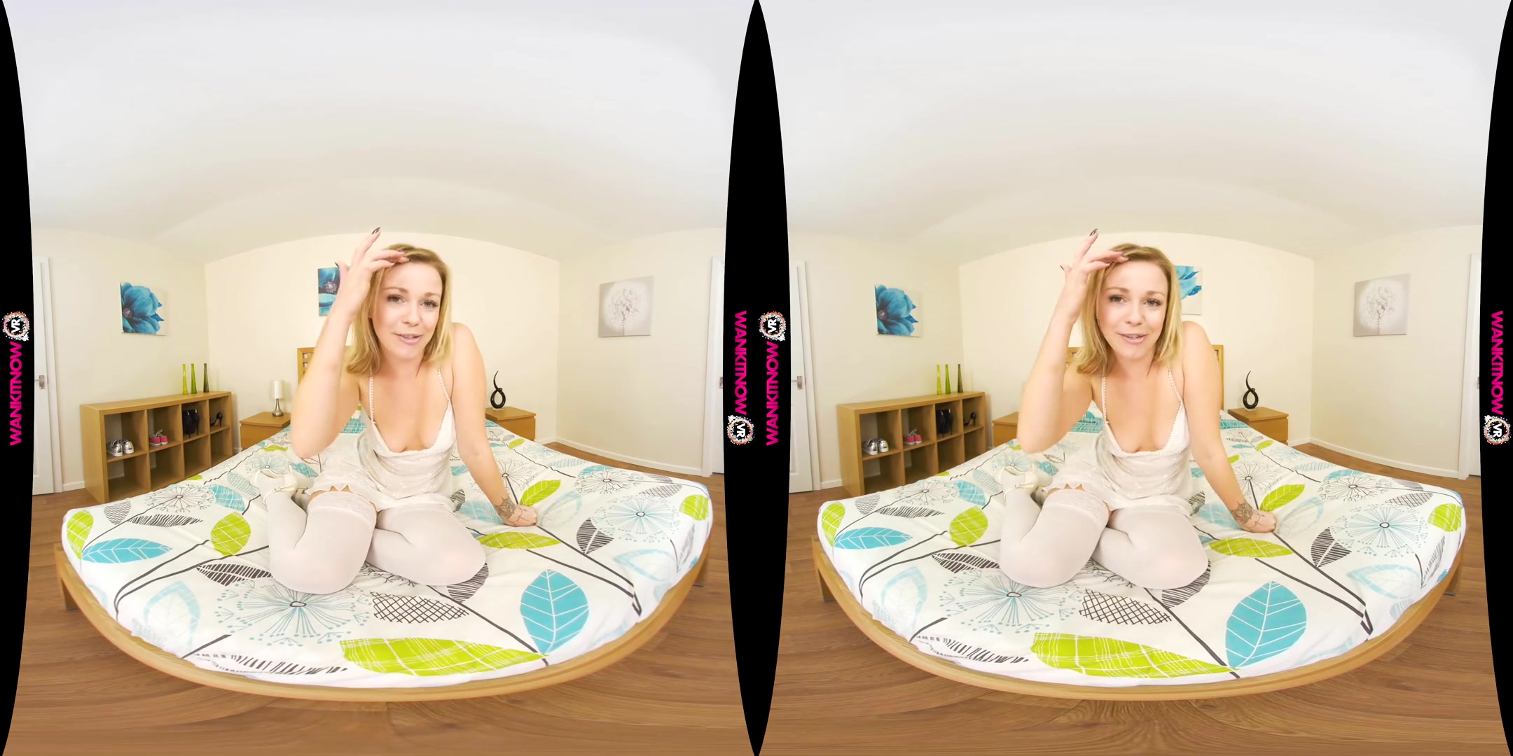 Lucy Lauren in Watch Me Fuck Myself - WankitnowVR
