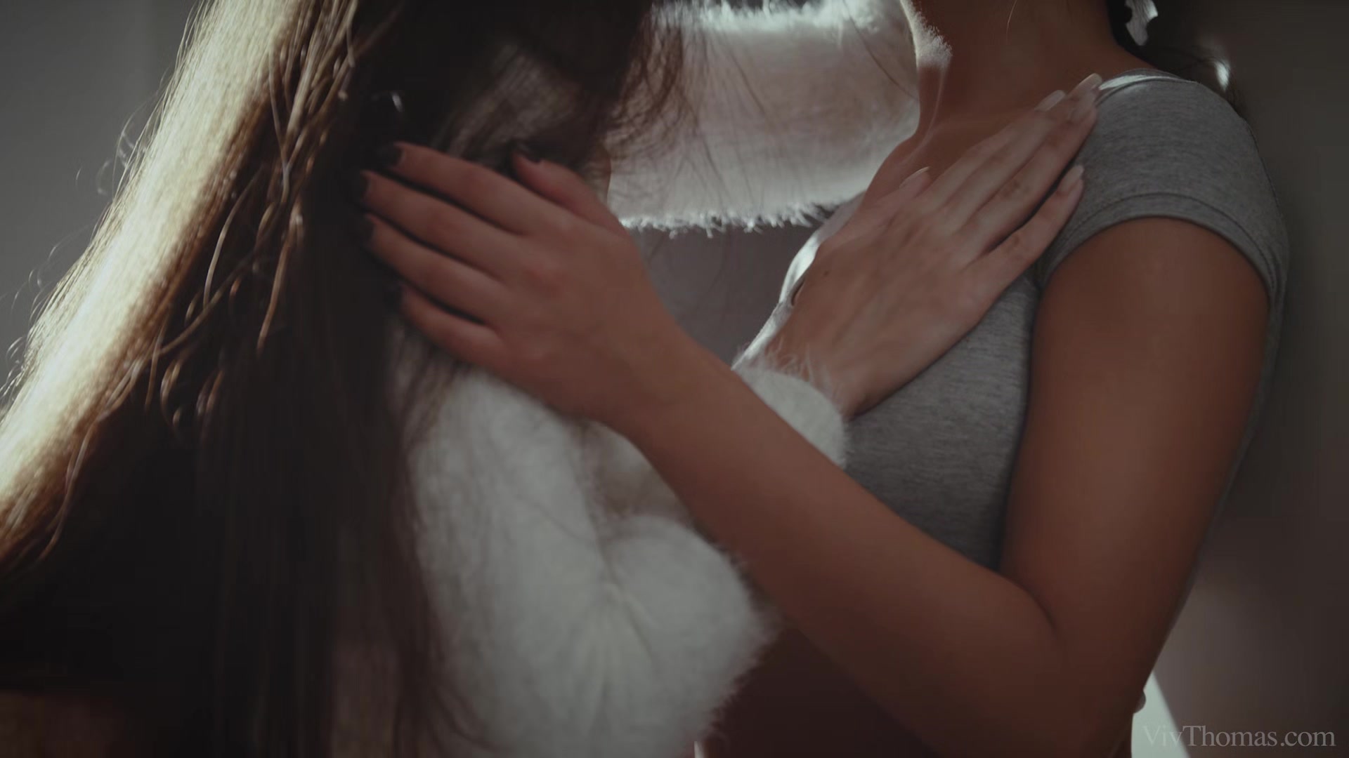 Back Home Reloaded 3 - Control - Alyssia Kent & Aruna Aghora - VivThomas